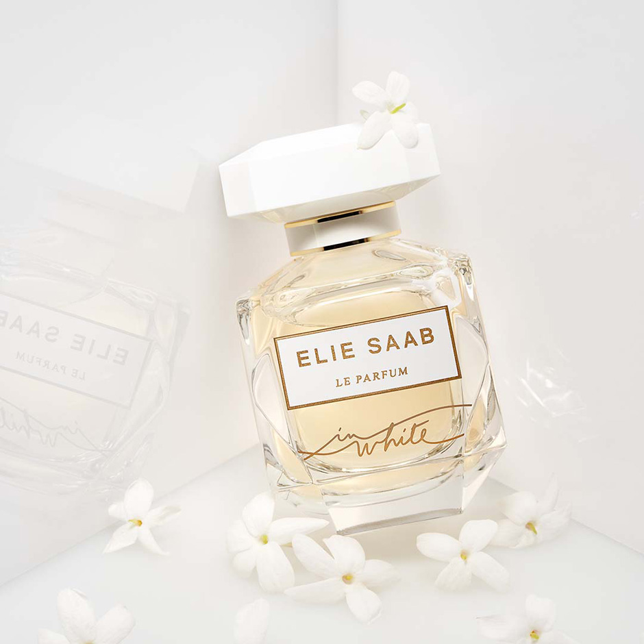 Le Parfum In White