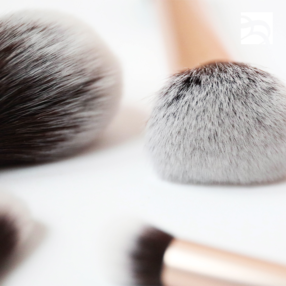 4 Makeup Brushes